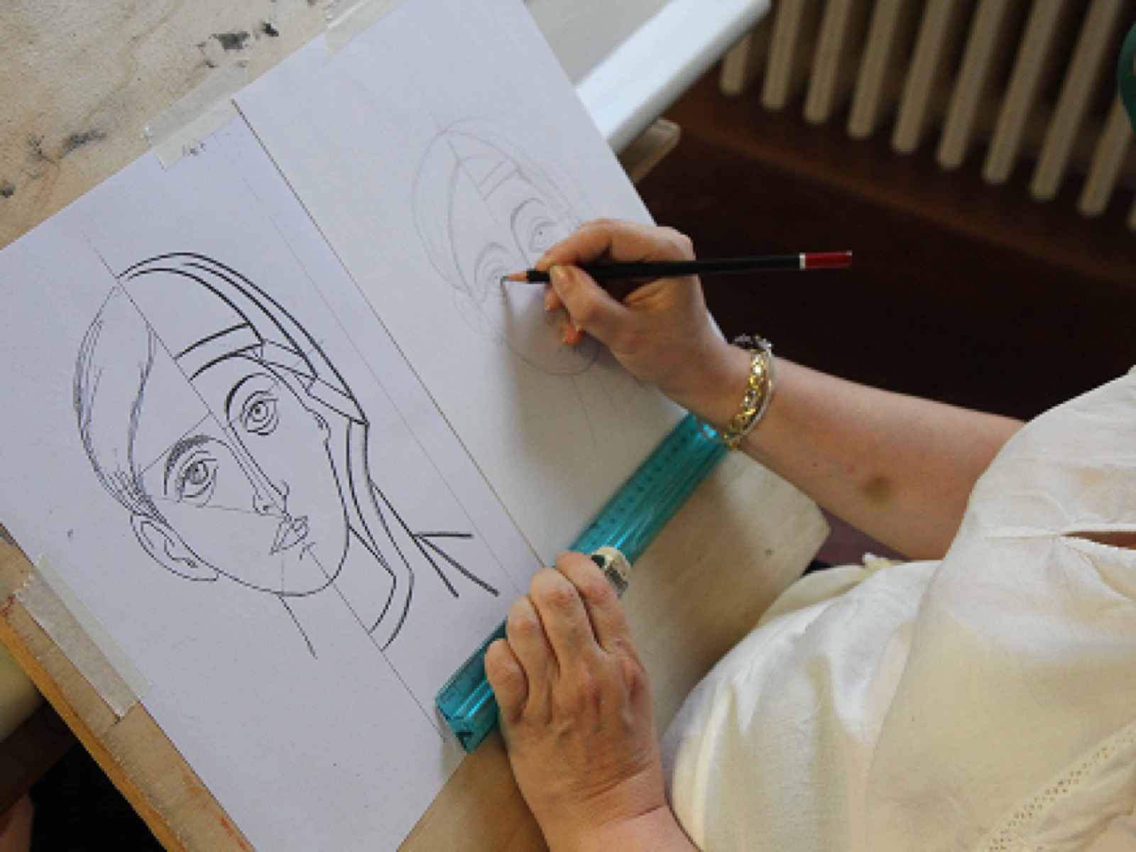 Disegno di un volto a matita