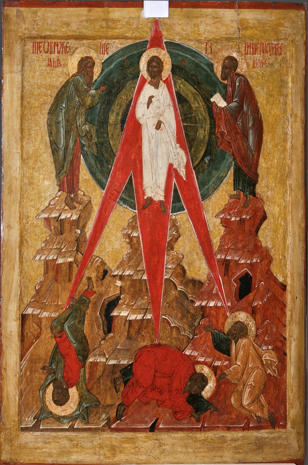 Icona della Trasfigurazione su fondo rosso